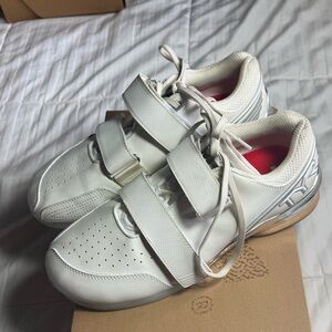 TYR Elite Carbon Lifters